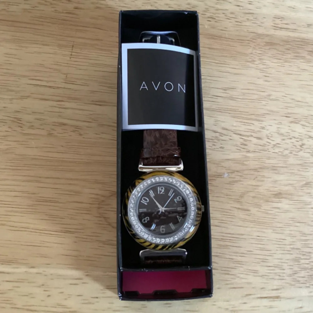 Avon Animal Magnetism Women’s Watch (tiger) with Brown Leather Band/Strap